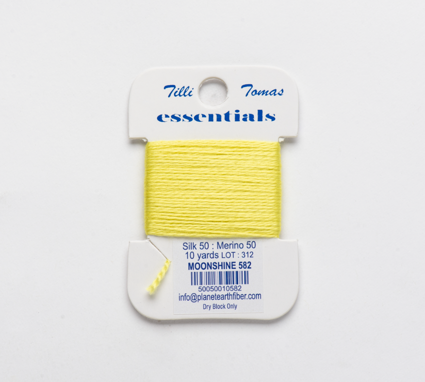 582 Moonshine - Essentials