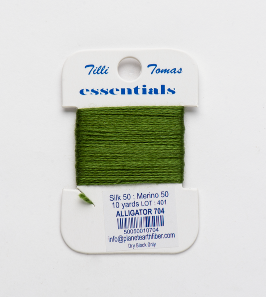 704 Alligator - Essentials