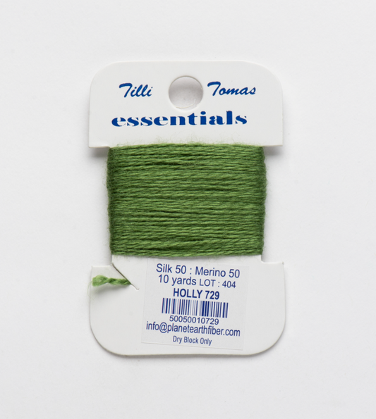 729 Holly - Essentials