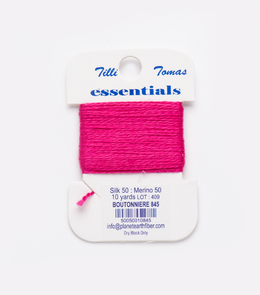 845 Boutonniere - Essentials